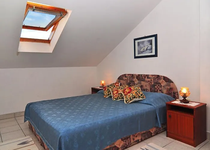 Jerina Apartman *